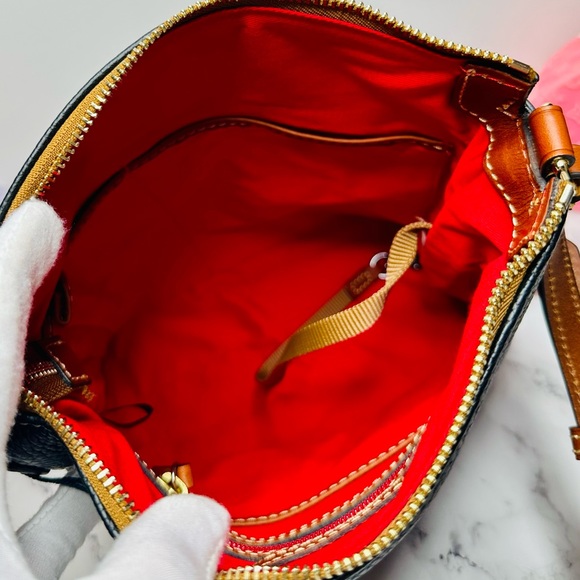 NWT! Dooney & Bourke Black Pebble Grain Leather Crossbody Bag - Picture 15 of 17